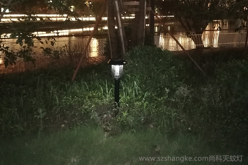 冬天要來(lái)了，戶(hù)外滅蚊燈怎么使用？